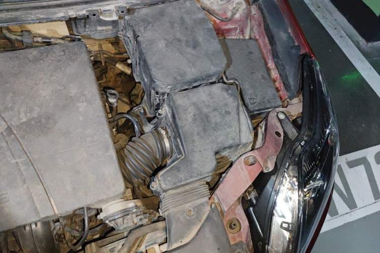 Used Ford Focus 2012 Hatchback Classic 1.8L Automatic Fashion Edition Engine Bay Left