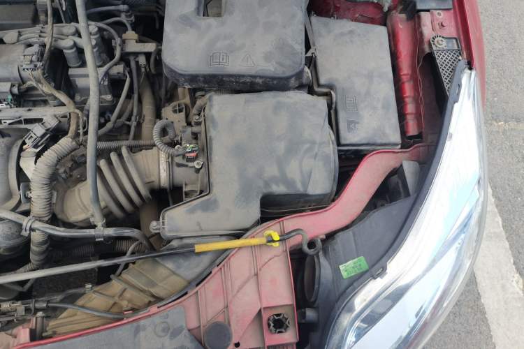 Used Ford Focus 2012 Hatchback 1.6L Automatic Comfort Model Engine Bay Left