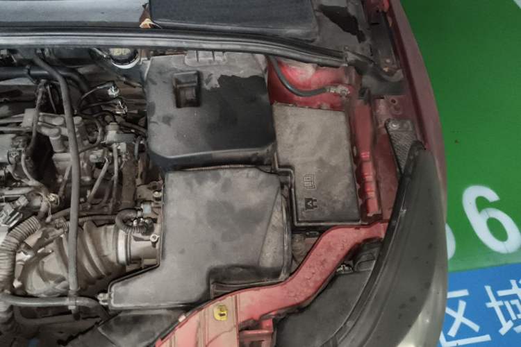 Used Ford Focus 2012 Hatchback 1.6L Automatic Fashion Edition Engine Bay Left