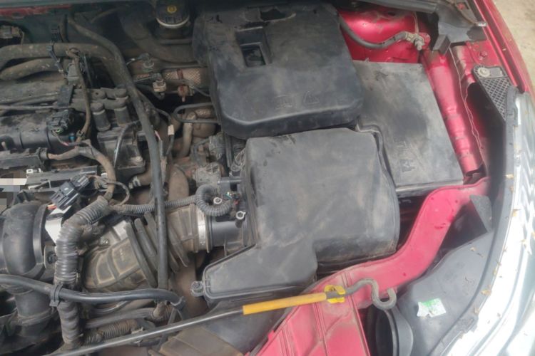 Used Ford Focus 2012 Sedan 1.6L Manual Fashion Edition Engine Bay Left