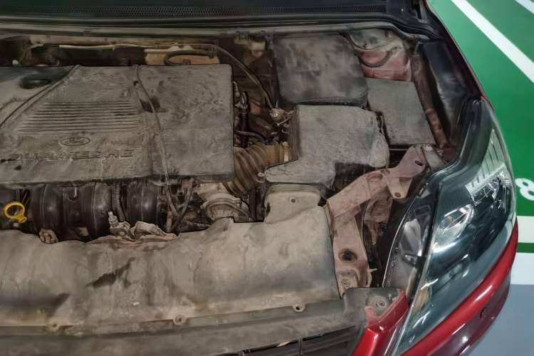 Used Ford Focus 2012 Hatchback Classic 1.8L Automatic Base Model Engine Bay Left