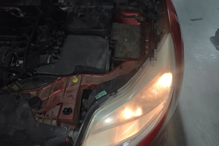 Used Ford Focus 2012 Hatchback 1.6L Automatic Comfort Model Engine Bay Left