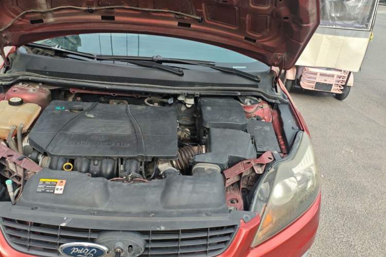 Used Ford Focus 2012 Hatchback Classic 1.8L Manual Fashion Edition Engine Bay Left