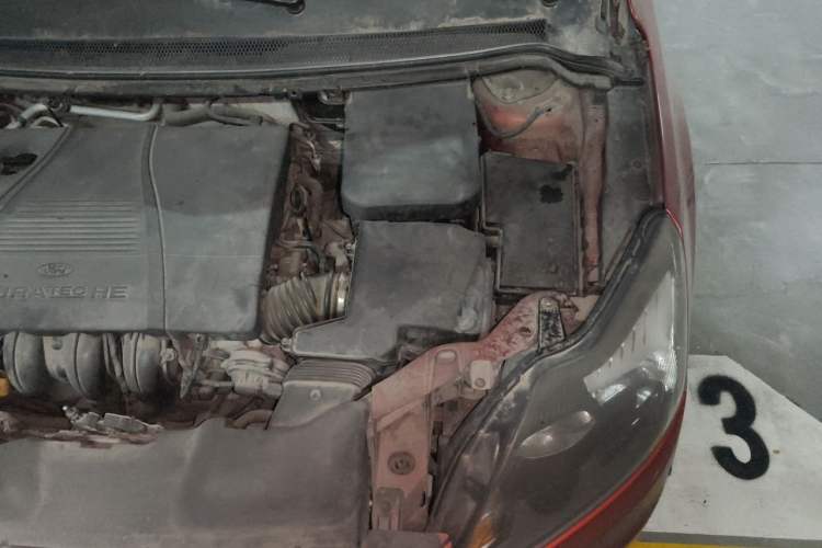 Used Ford Focus 2012 Hatchback Classic 1.8L Automatic Base Model Engine Bay Left