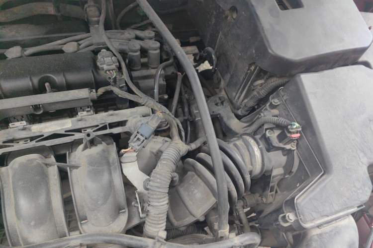 Used Ford Focus 2012 Hatchback 1.6L Automatic Fashion Edition Engine Bay Left