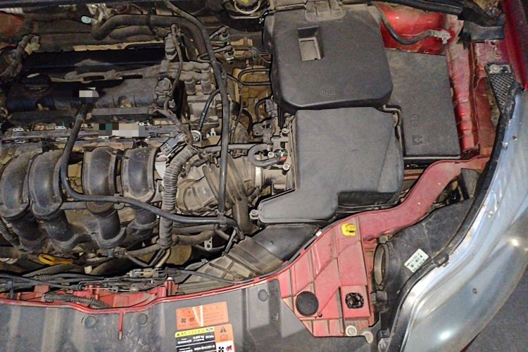 Used Ford Focus 2012 Sedan 1.6L Manual Fashion Edition Engine Bay Left