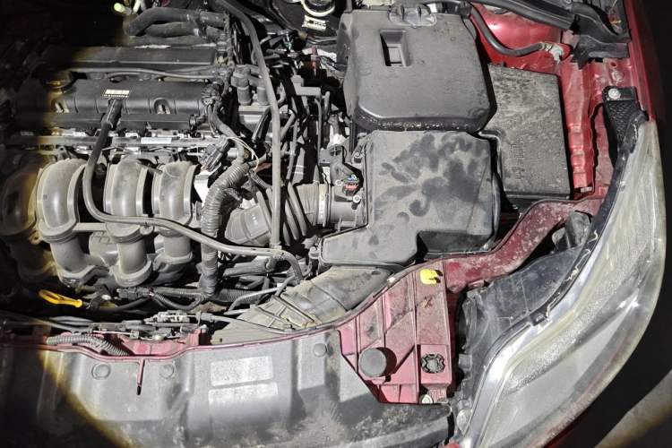 Used Ford Focus 2012 Hatchback 1.6L Automatic Fashion Edition Engine Bay Left