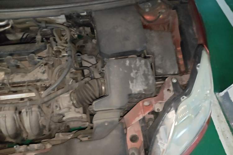Used Ford Focus 2012 Sedan Classic 1.8L Automatic Fashion Edition Engine Bay Left