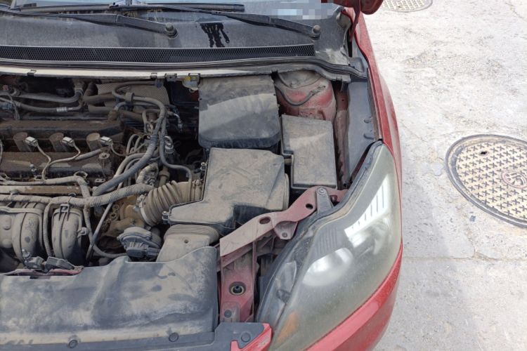 Used Ford Focus 2012 Hatchback Classic 1.8L Automatic Fashion Edition Engine Bay Left