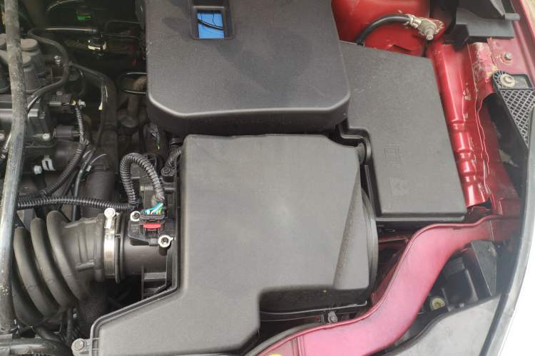 Used Ford Focus 2012 Sedan 1.6L Manual Comfort Model Engine Bay Left