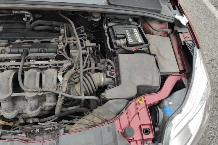 Used Ford Focus 2012 Hatchback 1.6L Automatic Fashion Edition Engine Bay Left