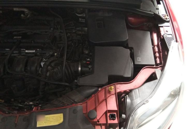 Used Ford Focus 2012 Hatchback 1.6L Automatic Fashion Edition Engine Bay Left