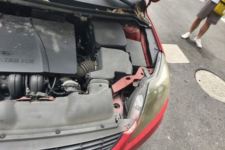 Used Ford Focus 2012 Hatchback Classic 1.8L Automatic Base Model Engine Bay Left