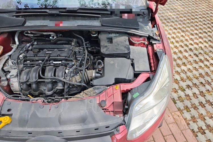 Used Ford Focus 2012 Hatchback 1.6L Manual Comfort Model Engine Bay Left