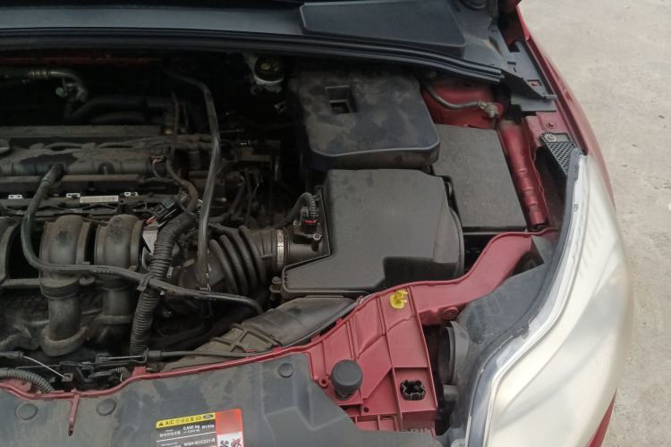 Used Ford Focus 2012 Hatchback 1.6L Automatic Comfort Model Engine Bay Left