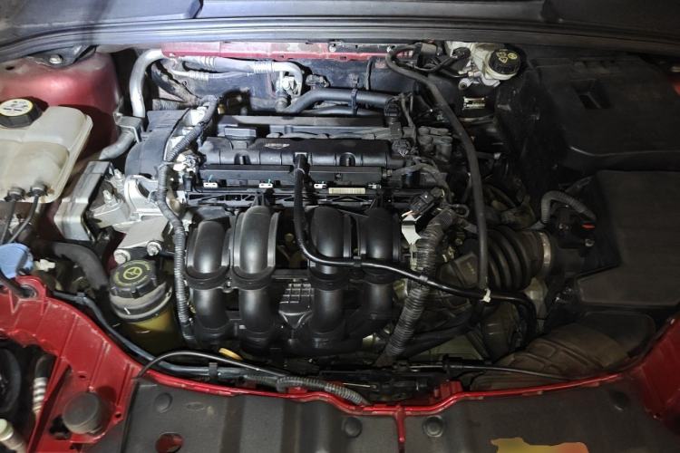 Used Ford Focus 2012 Sedan 1.6L Automatic Fashion Edition Engine Bay