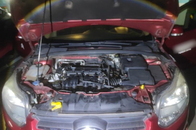 Used Ford Focus 2012 Sedan 1.6L Automatic Fashion Edition Engine Bay