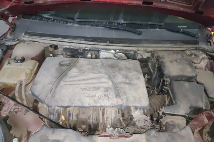 Used Ford Focus 2012 Sedan Classic 1.8L Automatic Base Model Engine Bay