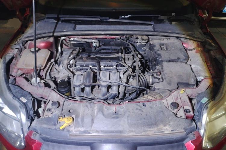 Used Ford Focus 2012 Sedan 1.6L Automatic Comfort Model Engine Bay