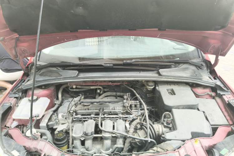 Used Ford Focus 2012 Hatchback 1.6L Automatic Fashion Edition Engine Bay