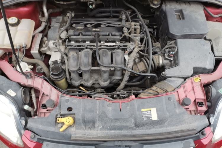 Used Ford Focus 2012 Sedan 1.6L Automatic Comfort Model Engine Bay