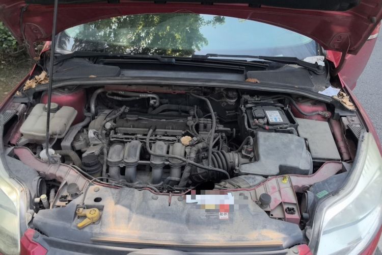 Used Ford Focus 2012 Sedan 1.6L Automatic Fashion Edition Engine Bay
