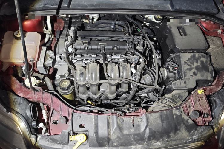 Used Ford Focus 2012 Hatchback 1.6L Automatic Fashion Edition Engine Bay
