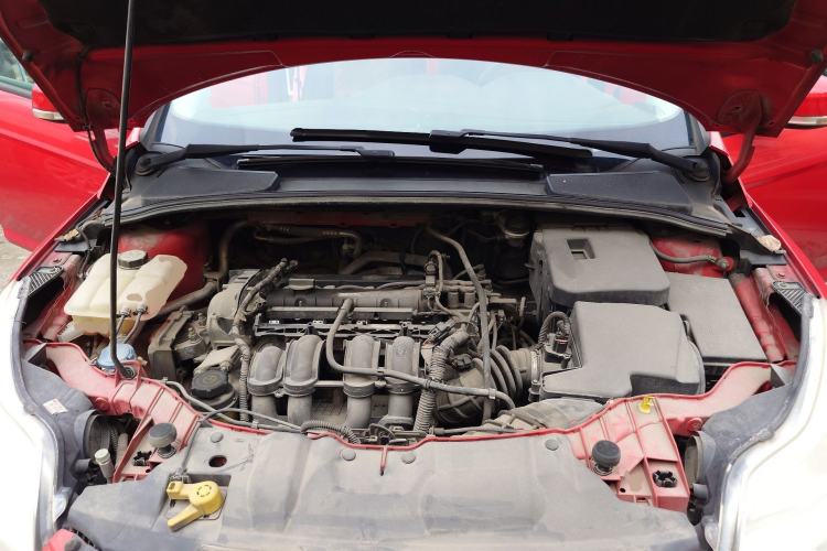 Used Ford Focus 2012 Hatchback 1.6L Automatic Fashion Edition Engine Bay
