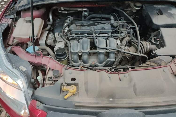 Used Ford Focus 2012 Sedan 1.6L Automatic Fashion Edition Engine Bay Right