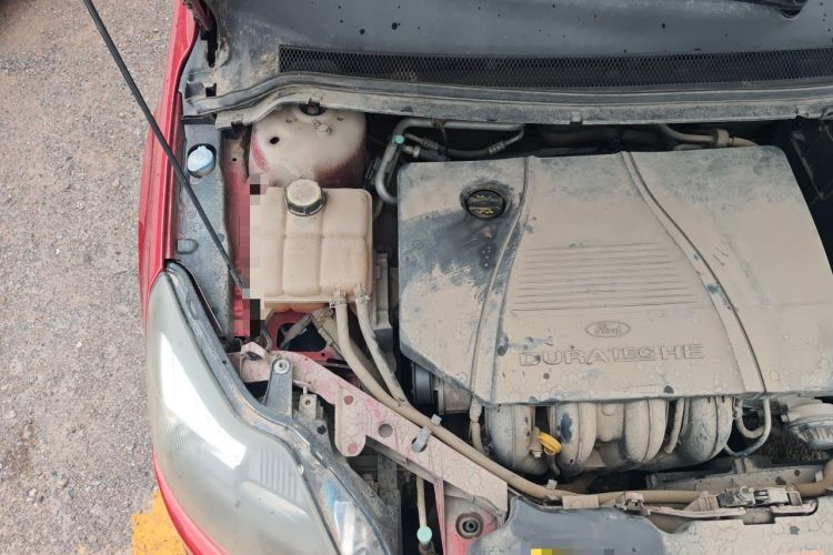 Used Ford Focus 2012 Hatchback Classic 1.8L Manual Base Model Engine Bay Right