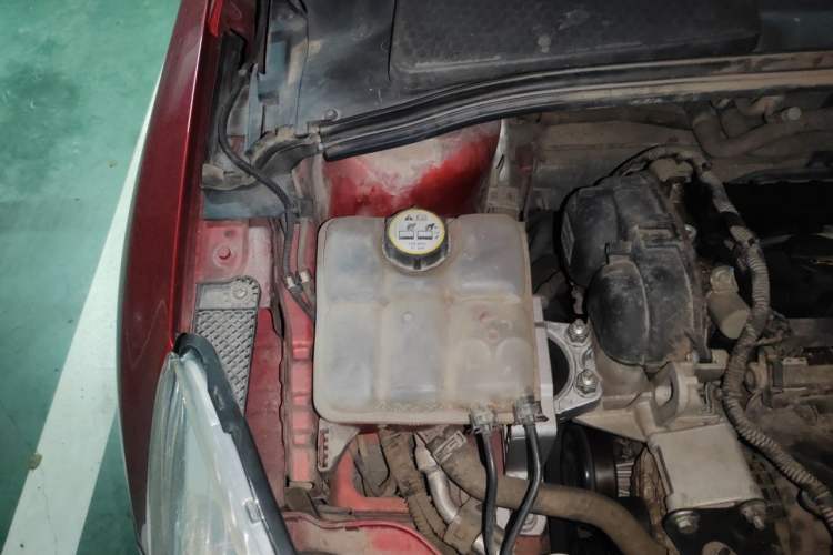 Used Ford Focus 2012 Hatchback 1.6L Automatic Fashion Edition Engine Bay Right
