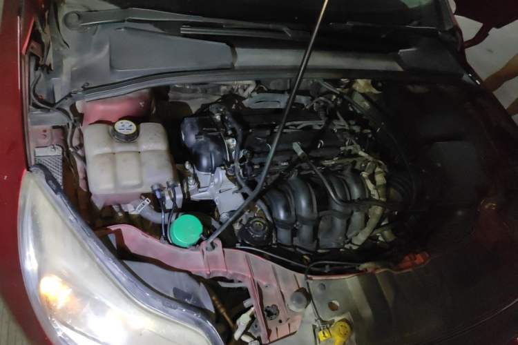 Used Ford Focus 2012 Sedan 1.6L Automatic Fashion Edition Engine Bay Right