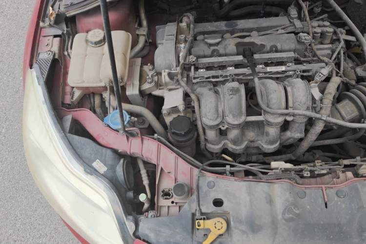 Used Ford Focus 2012 Hatchback 1.6L Automatic Fashion Edition Engine Bay Right
