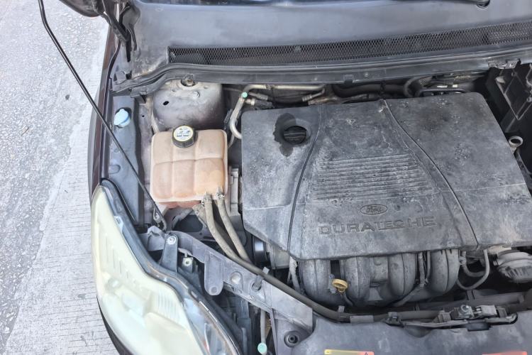 Used Ford Focus 2012 Sedan Classic 1.8L Automatic Base Model Engine Bay Right