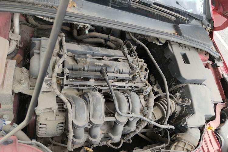 Used Ford Focus 2012 Sedan 1.6L Manual Fashion Edition Engine Bay Right
