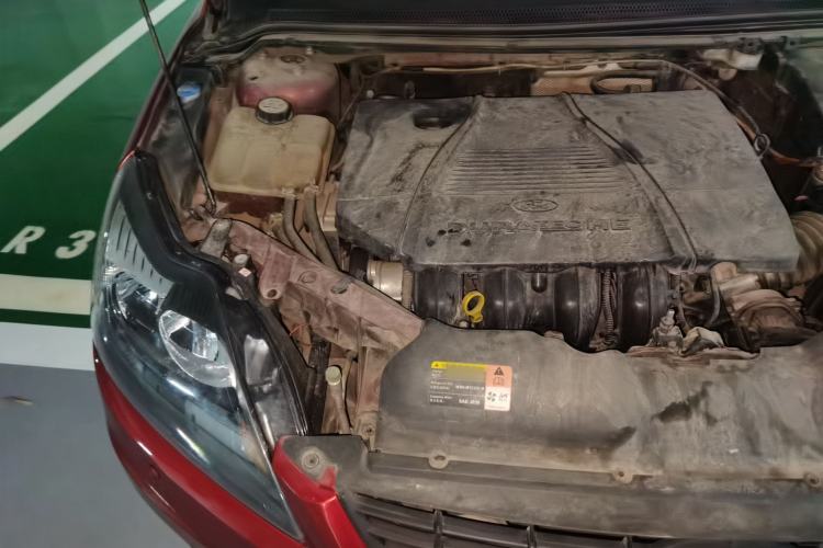 Used Ford Focus 2012 Hatchback Classic 1.8L Automatic Base Model Engine Bay Right
