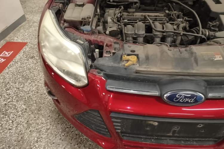 Used Ford Focus 2012 Hatchback 1.6L Automatic Fashion Edition Engine Bay Right