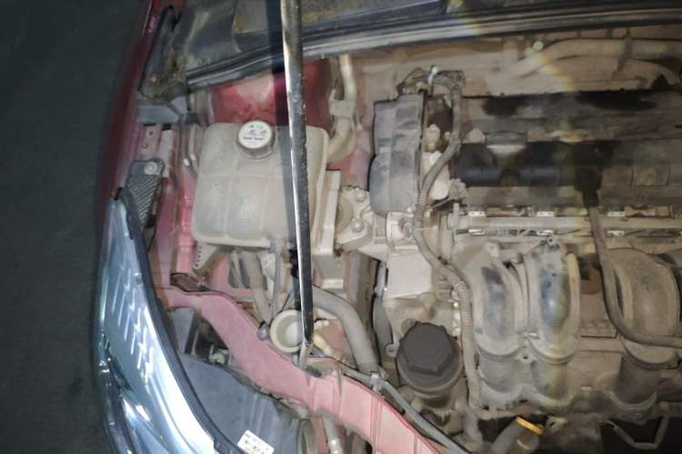 Used Ford Focus 2012 Hatchback 1.6L Automatic Comfort Model Engine Bay Right