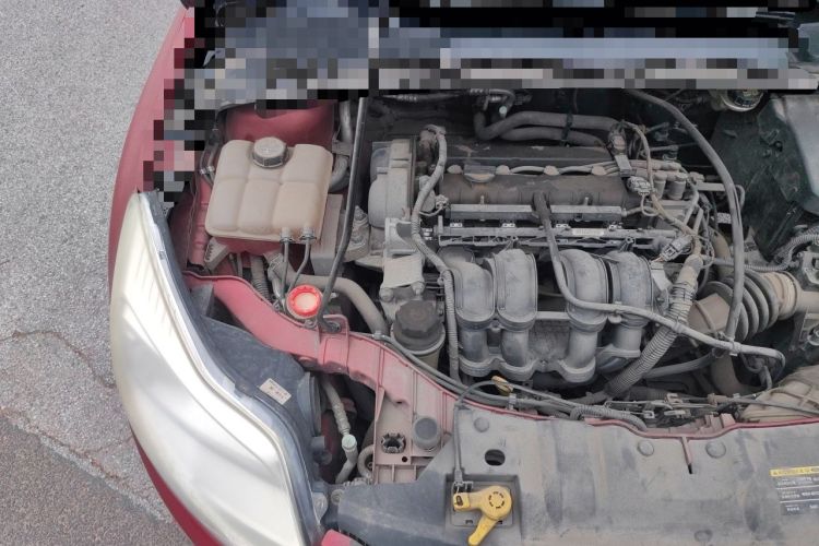 Used Ford Focus 2012 Hatchback 1.6L Automatic Comfort Model Engine Bay Right