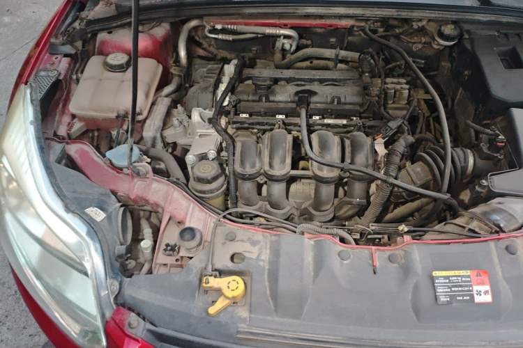Used Ford Focus 2012 Hatchback 1.6L Automatic Fashion Edition Engine Bay Right