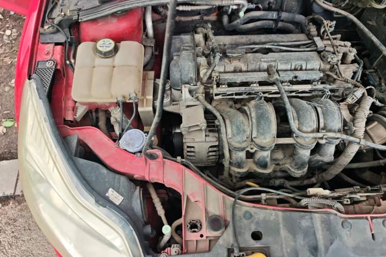 Used Ford Focus 2012 Hatchback 1.6L Manual Comfort Model Engine Bay Right