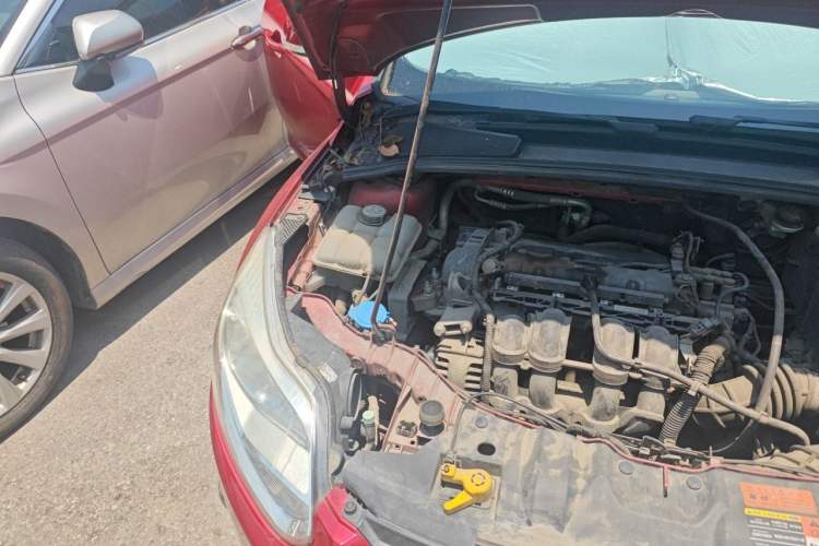 Used Ford Focus 2012 Hatchback 1.6L Manual Fashion Edition Engine Bay Right