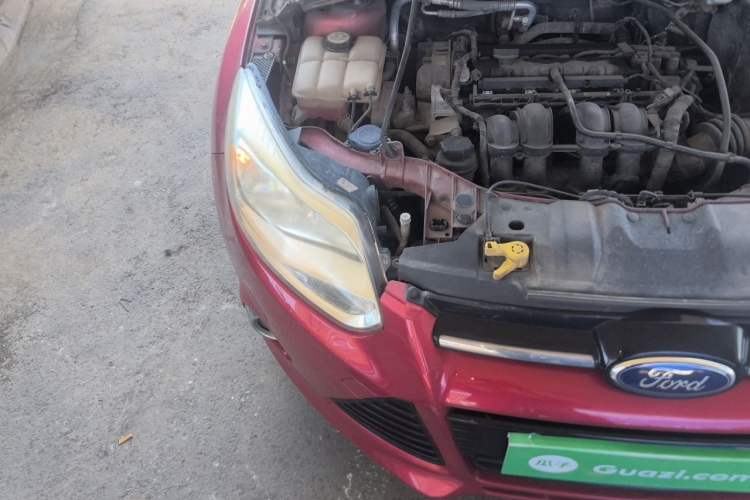 Used Ford Focus 2012 Sedan 1.6L Automatic Prestige Model Engine Bay Right