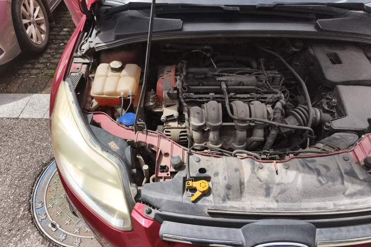 Used Ford Focus 2012 Sedan 1.6L Manual Fashion Edition Engine Bay Right