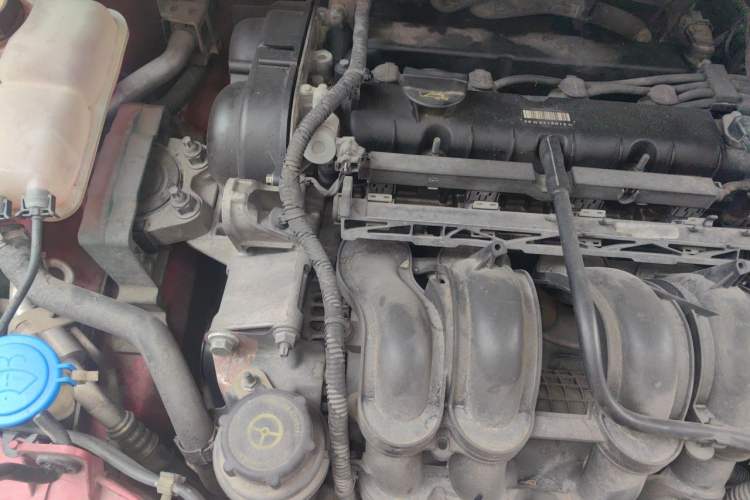 Used Ford Focus 2012 Hatchback 1.6L Automatic Fashion Edition Engine Bay Right