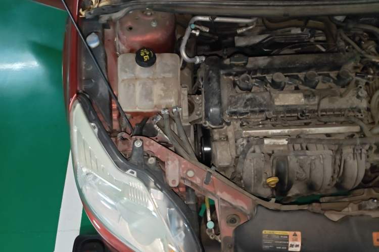 Used Ford Focus 2012 Sedan Classic 1.8L Automatic Fashion Edition Engine Bay Right