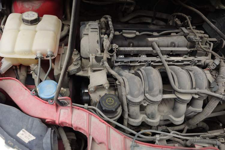 Used Ford Focus 2012 Hatchback 1.6L Automatic Fashion Edition Engine Bay Right