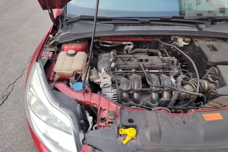 Used Ford Focus 2012 Sedan 1.6L Manual Fashion Edition Engine Bay Right