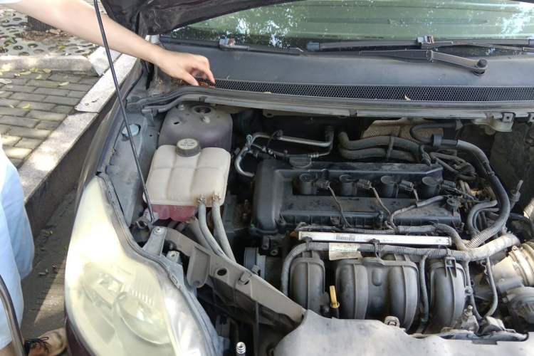 Used Ford Focus 2012 Sedan Classic 1.8L Automatic Base Model Engine Bay Right