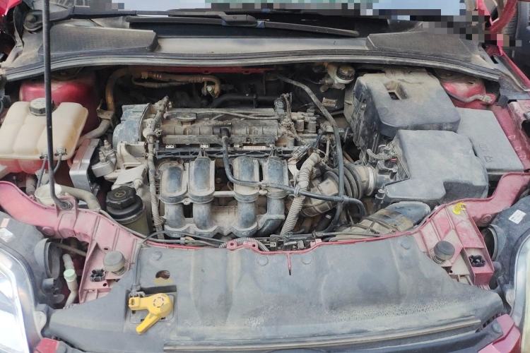 Used Ford Focus 2012 Sedan 1.6L Automatic Fashion Edition Engine Bay
